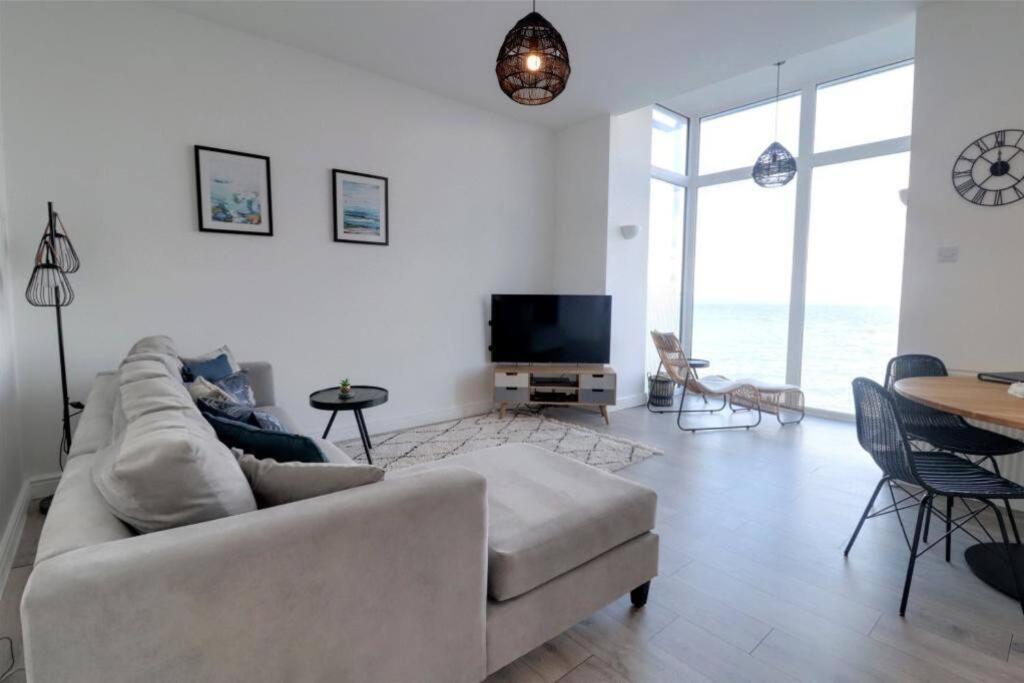 Sound Of The Sea - Ilfracombe Apartment Екстериор снимка