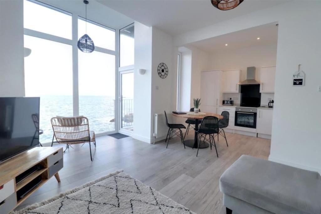 Sound Of The Sea - Ilfracombe Apartment Екстериор снимка